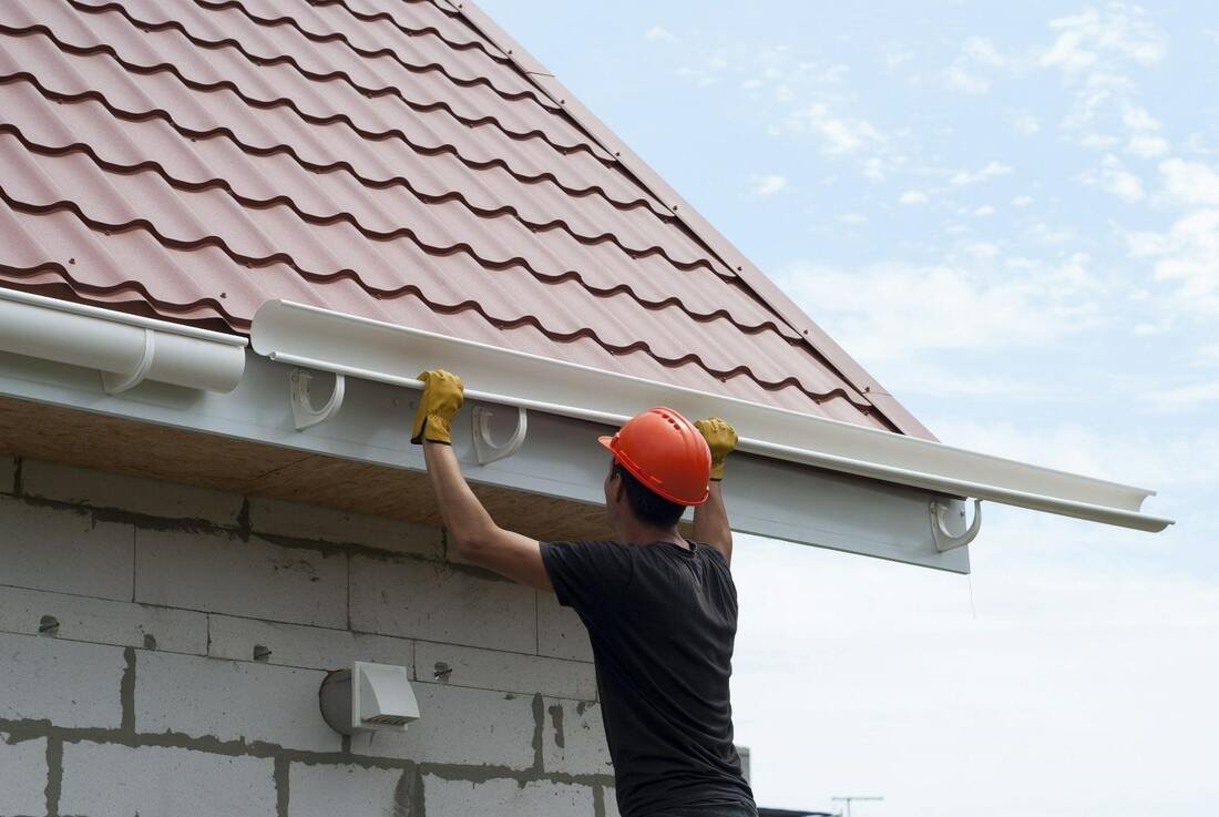 Seamless gutter installation Mobile